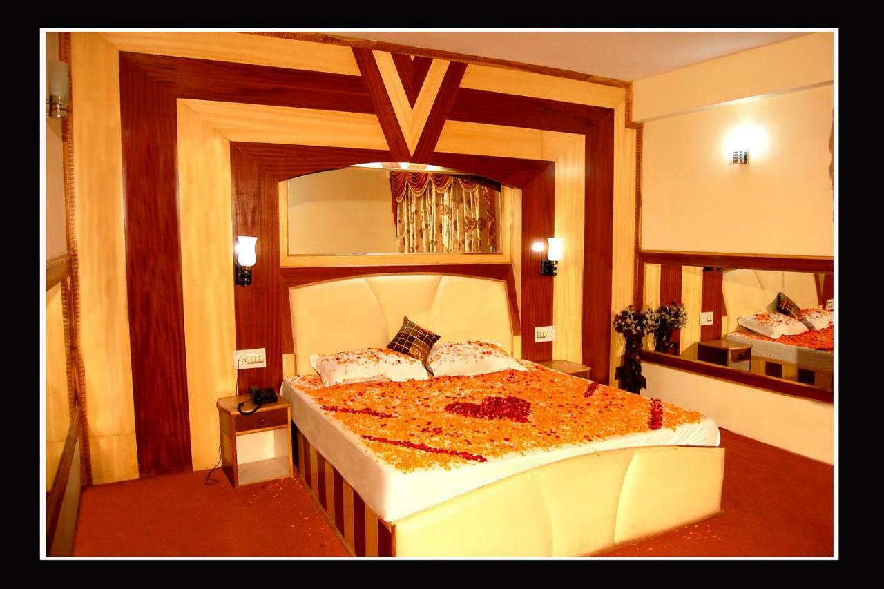 Hotel Nitesh Манали Экстерьер фото